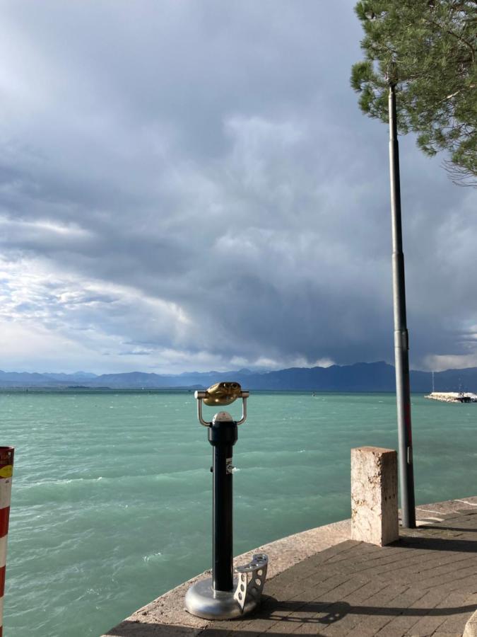 Garda Art&Lake Peschiera del Garda Exterior photo